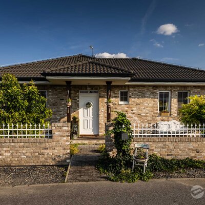 Tehlový obklad Hubertus na fasáde a na plote rodinného domu