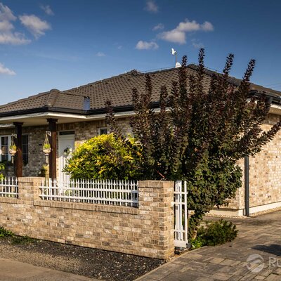 Tehlový obklad Hubertus na fasáde a na plote rodinného domu