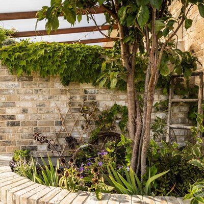 Tehlový obklad Hubertus na fasáde a na plote rodinného domu