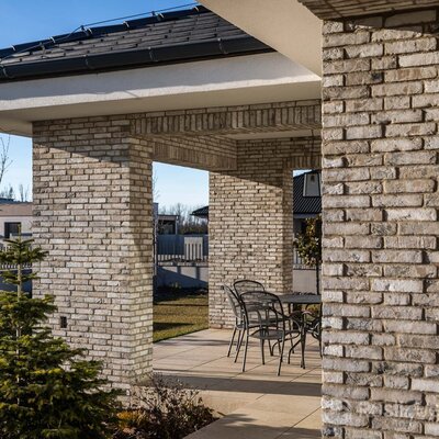 Tehlový obklad Hubertus Snowdust na fasáde rodinného domu