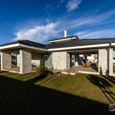 Tehlový obklad Hubertus Snowdust na fasáde rodinného domu