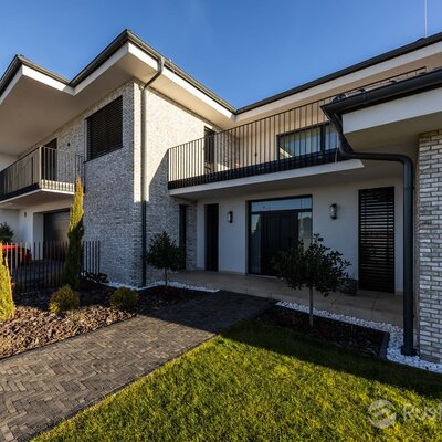 Tehlový obklad Hubertus Snowdust na fasáde rodinného domu