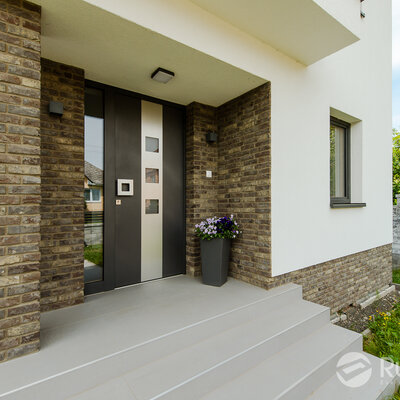 Tehlový obklad Nevado Orange na fasáde rodinného domu