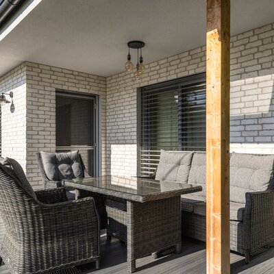 Tehlový obklad Rainbow Wit 1 na fasáde rodinného domu od Rustique.sk