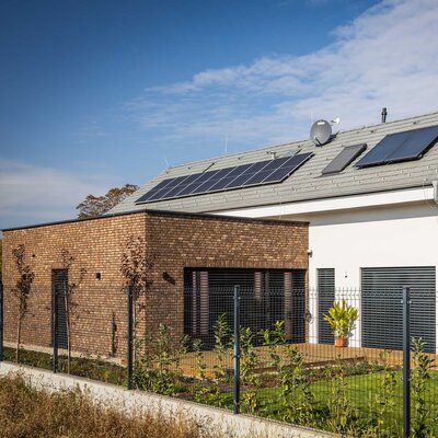 Tehlový obklad Sepia Gesinteld na fasáde rodinného domu