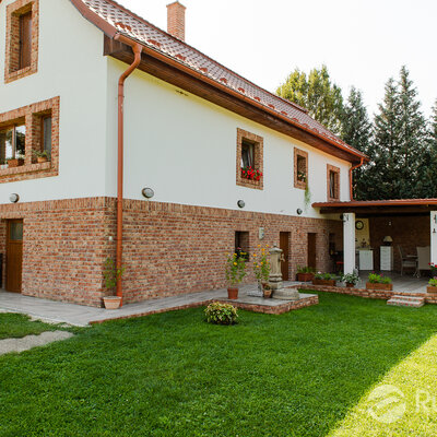 Terra cotta tehlový obklad na fasáde rodinného domu