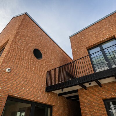 Tehlový obklad Terra Cotta na fasáde 