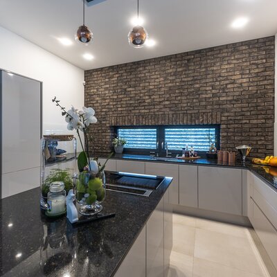 tehlový obklad umber v kuchyni