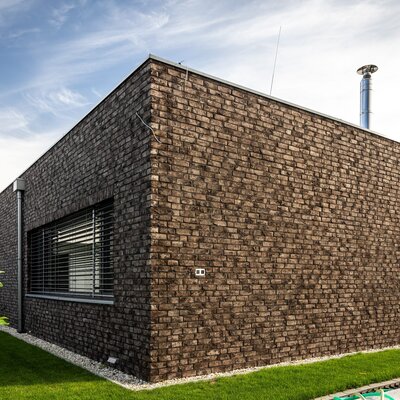 Tehlový obklad Umber na fasáde rodinného domu