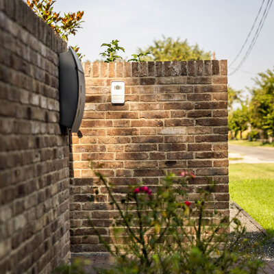 Tehlový obklad WS Sepia na plote rodinného domu