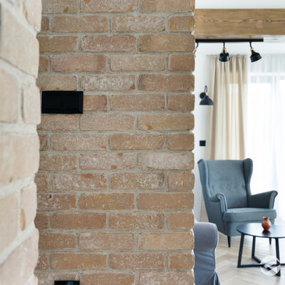 Schodisko tehlovým obkladom Washington v rodinnom dome