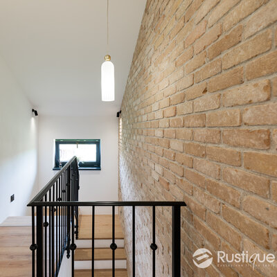 Schodisko tehlovým obkladom Washington v rodinnom dome