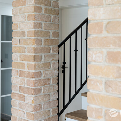 Schodisko tehlovým obkladom Washington v rodinnom dome