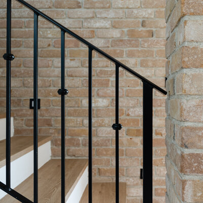 Schodisko tehlovým obkladom Washington v rodinnom dome