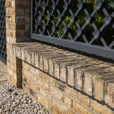 Tehlový obklad Zandlicht na plote rodinného domu od Rustique.sk