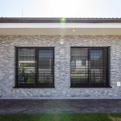 tehlový obklad rainbow snowdust economy na rodinnom dome