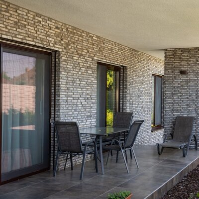 tehlový obklad rainbow snowdust economy na rodinnom dome